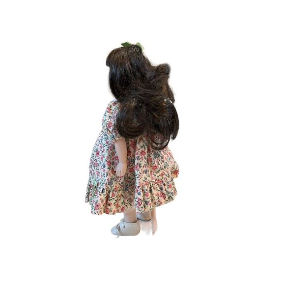 Vintage Carol Anne Collectible Porcelain Doll - Picture 4 of 5